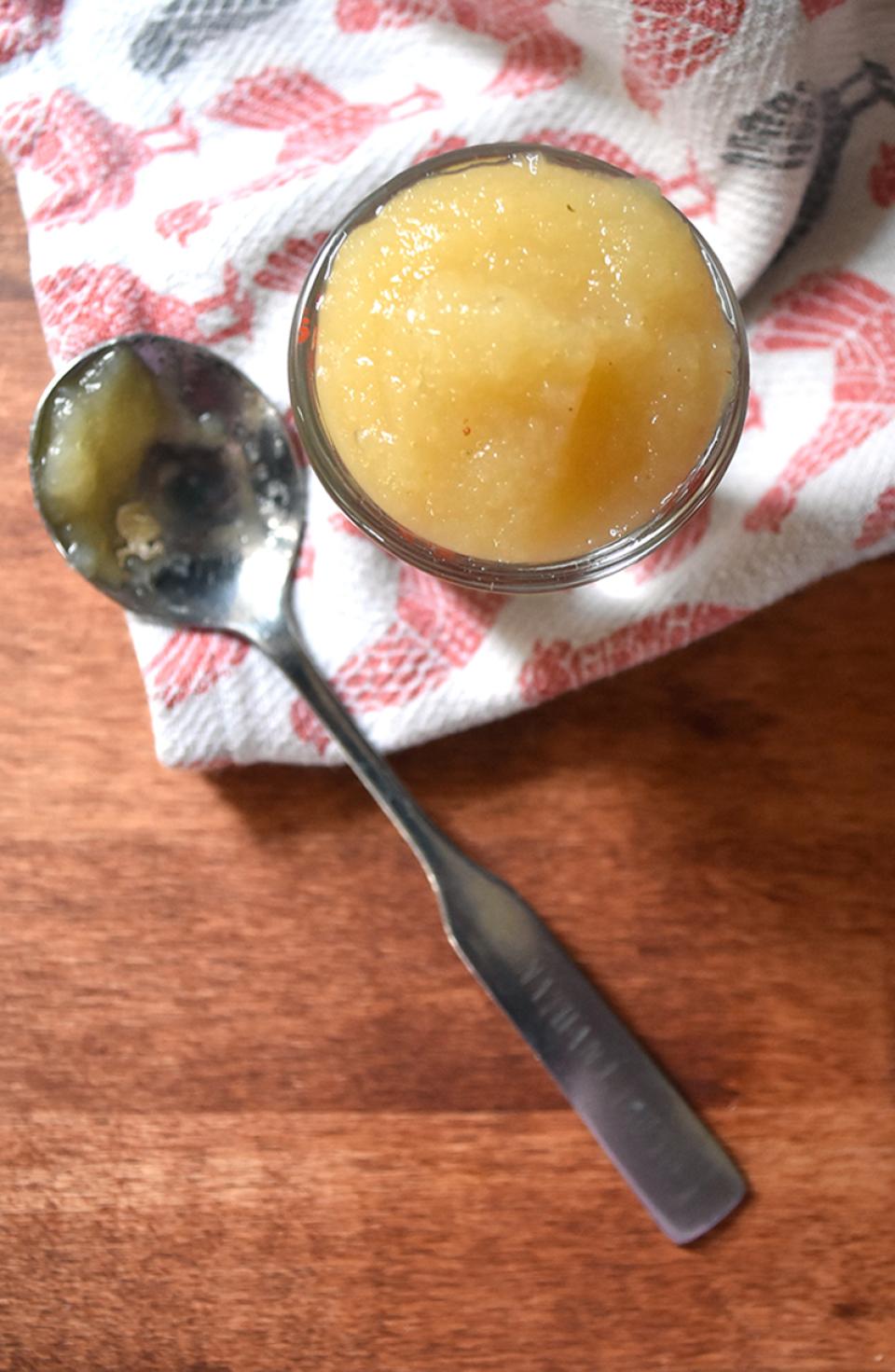 3 TBS unsweetened applesauce